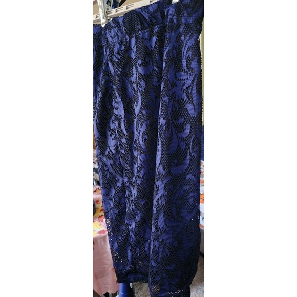 New HOT GAL Dark Navy Lace over Black Lining Women's Small Skirt NWT D25 Nice - Picture 2 of 5